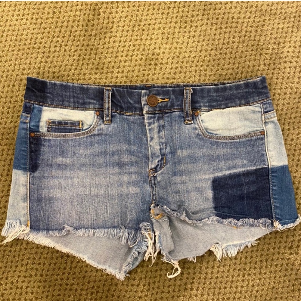 BLANK NYC DENIM JEAN SHORTS